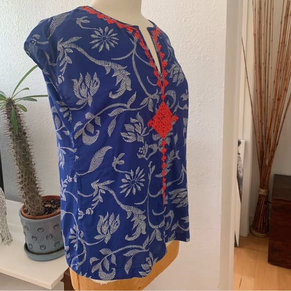 Irving & Fine Vibrant blue top with white floral print and red embroidery - Picture 9 of 9